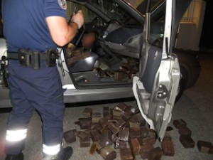 Douanes Saisie 438Kg cannabis