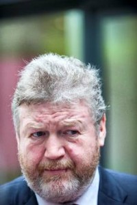 Irlande James Reilly Paquet neutre