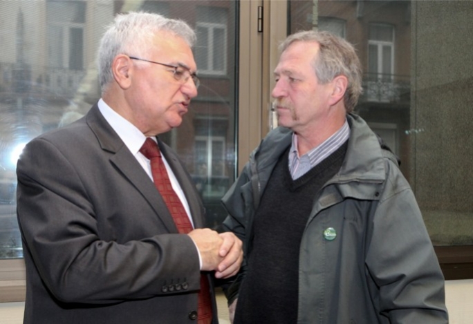 Dalli et J. Bové