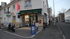 Tabac-presse braquage