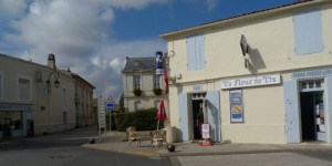 Café Tabac rural village