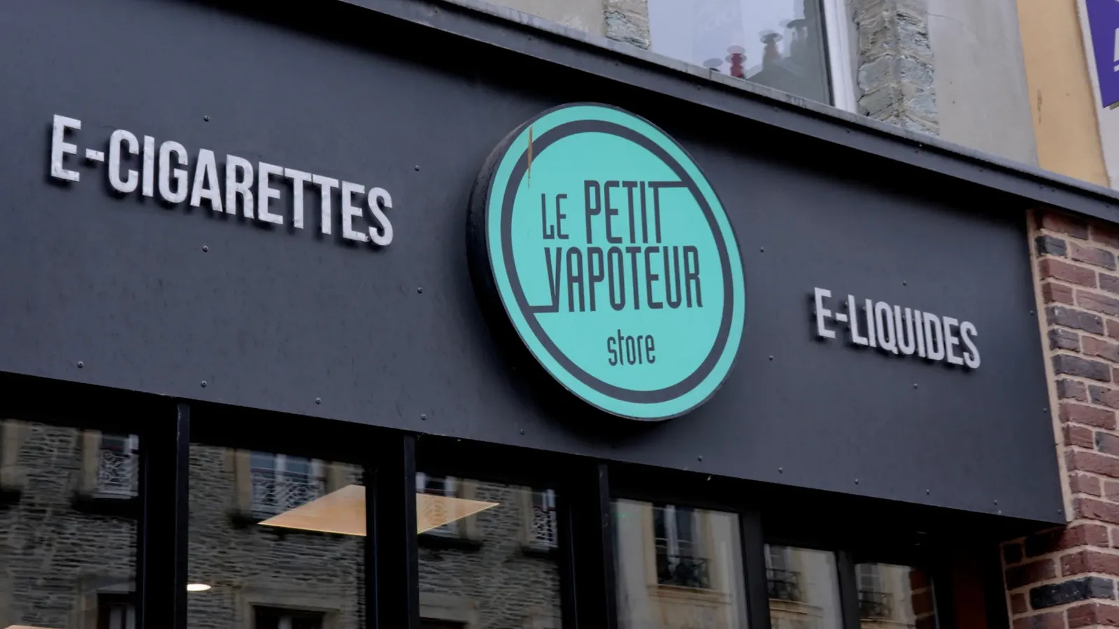 La grande saga du Petit Vapoteur | Le Monde du Tabac